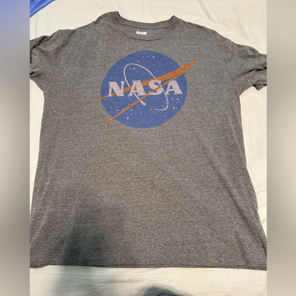 🦋 NASA shirt 🦋